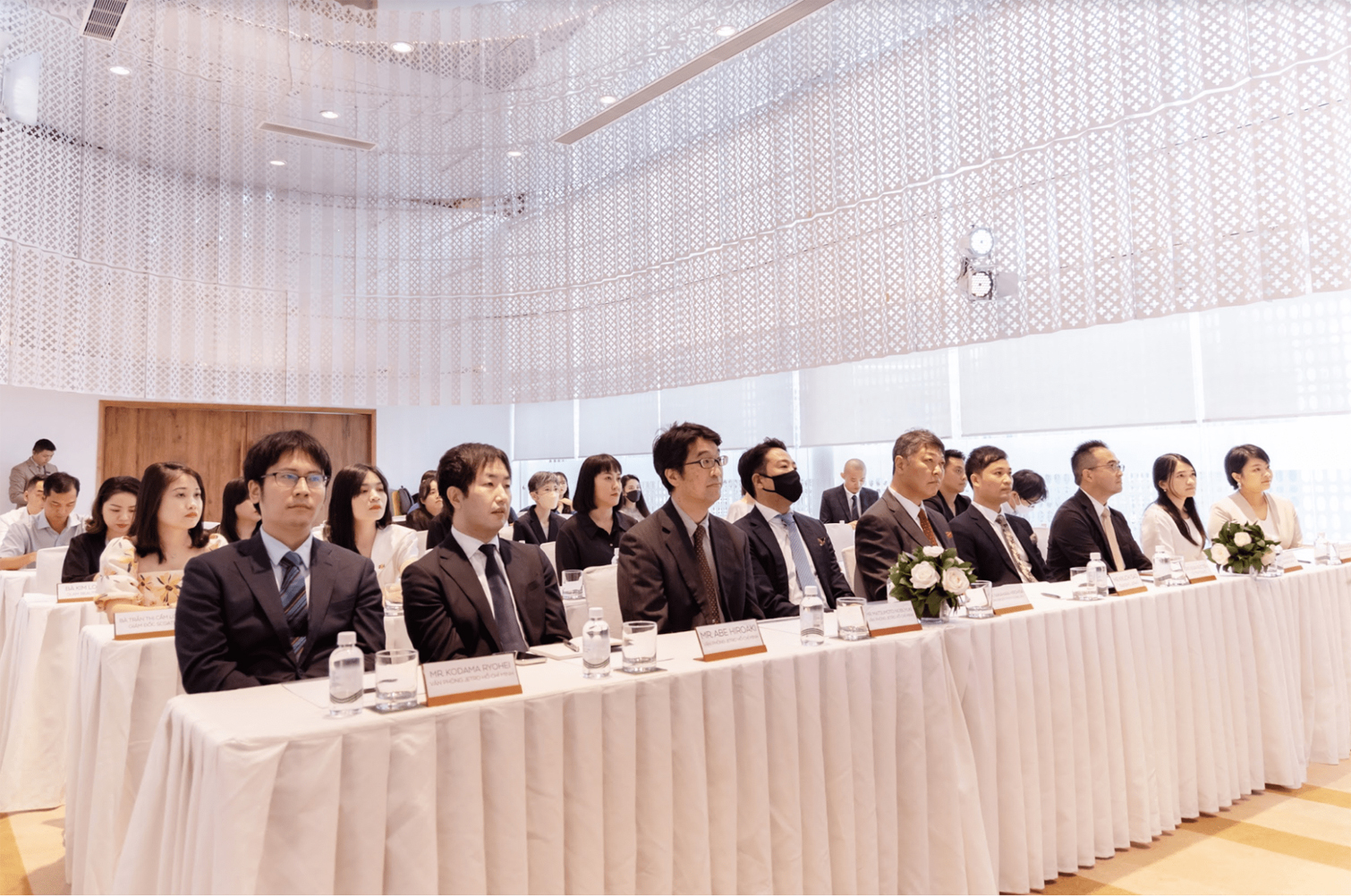 Hình ảnh các Vị đại biểu tại buổi lễ ký kết 